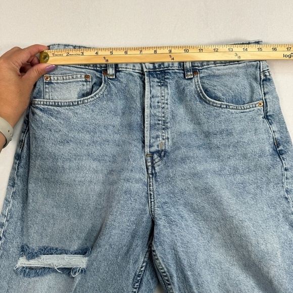 H+M Divided Jeans Womens Sz 10 Light Blue Mom Fit Button Fly Straight High Rise - Picture 7 of 12